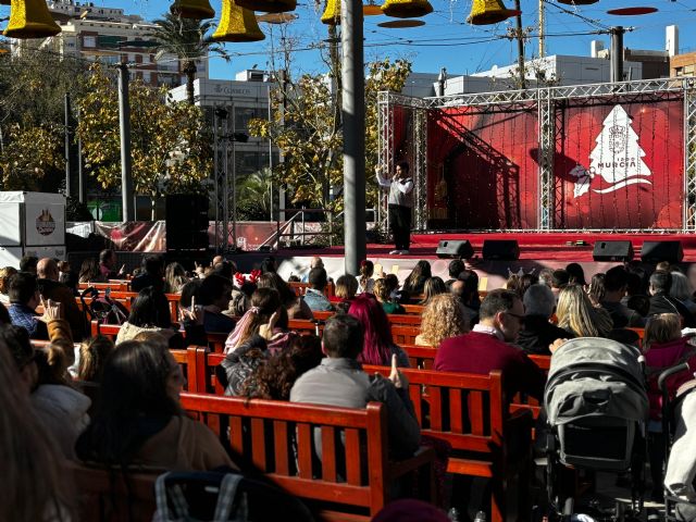 El Mercado Navideño y la actividad para visitar el interior del Gran Árbol de la Circular abren mañana sus puertas - 1, Foto 1