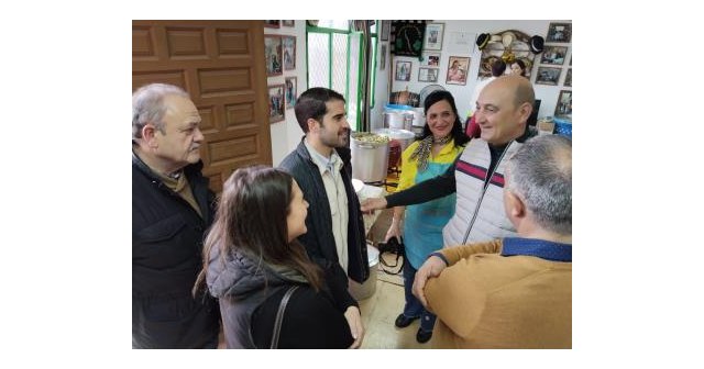 Patiño se prepara para su 35° encuentro de Cuadrillas con la elaboración de 200.000 ´pelotas´ - 1, Foto 1