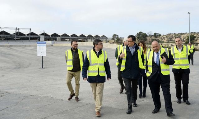 Los murcianos reciclan un 10% más que hace un año y depositan 20.500 toneladas en los contenedores selectivos - 1, Foto 1