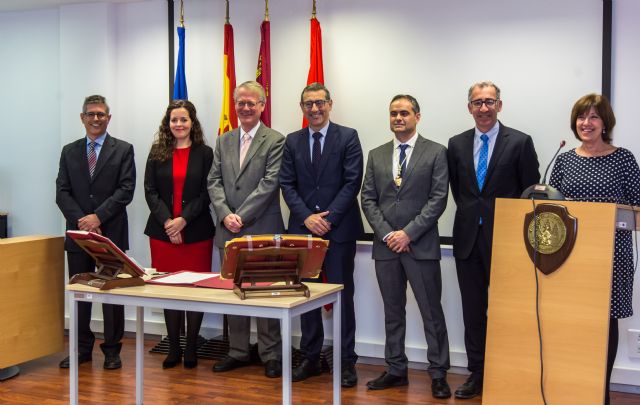 Eloy Ángel Villegas toma de posesión como decano de la facultad de Óptica y Optometría de la Universidad de Murcia - 2, Foto 2