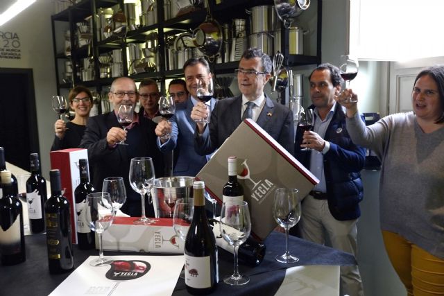 Comienzan las catas de vino gratuitas D.O.P Yecla en la sede central de Murcia Capital Gastronómica - 2, Foto 2