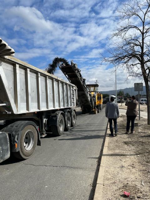 El Polígono Industrial Oeste ya tiene nuevo pavimento - 4, Foto 4