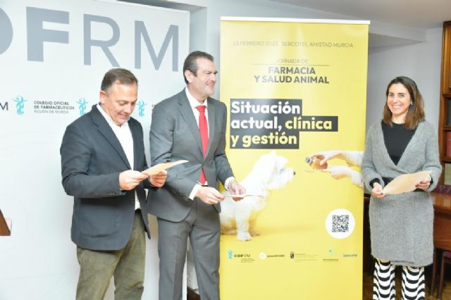 Los expertos que participan en la Jornada Farmacia y Salud Animal sitúan al farmacéutico en el centro de la gestión del uso de los medicamentos para mascotas y otros animales - 1, Foto 1