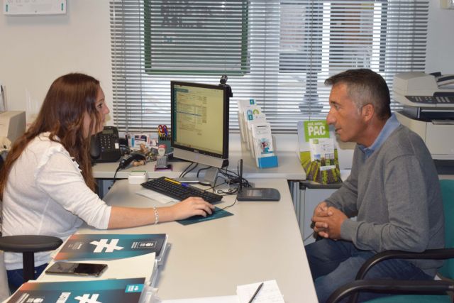 Los agricultores y ganaderos que domicilien los fondos por importe superior a 5.000 euros recibirán gratuitamente el cuaderno de campo digital CX Tierra - 1, Foto 1