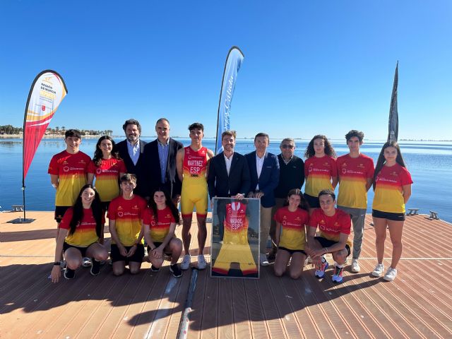 La Comunidad Autónoma patrocina al equipo olímpico español de triatlón - 1, Foto 1