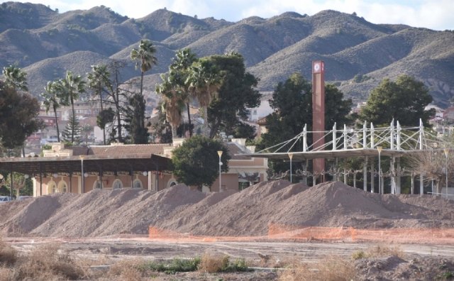 El alcalde insta a los vecinos a que presenten alegaciones en relación al proyecto del terraplén del Corredor Mediterráneo de AV en el tramo Totana-Totana - 4, Foto 4