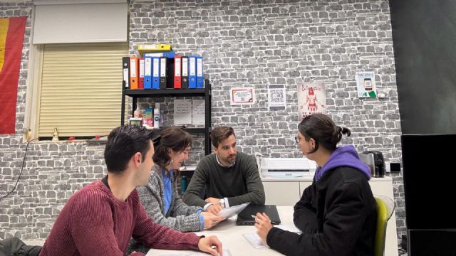 NNGG Lorca emprende la campaña #ConectaCon con el objetivo de recabar las inquietudes de los jóvenes lorquinos - 1, Foto 1