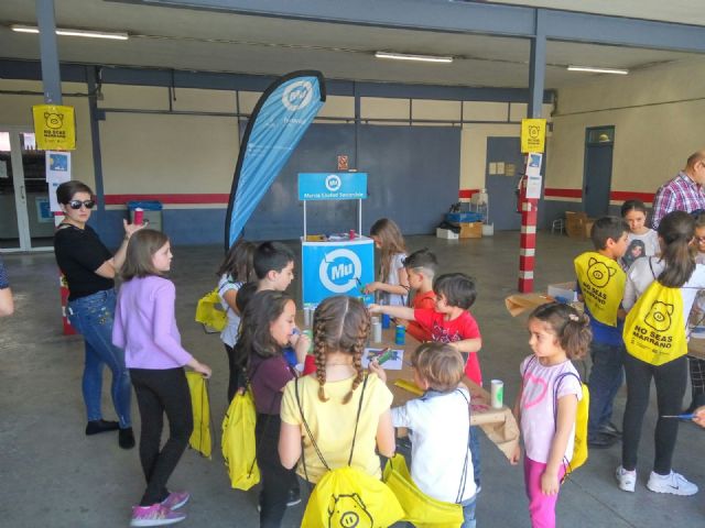 La Policía Local aprende a reducir, reutilizar y reciclar gracias a unos talleres organizado por la Concejalía de Fomento - 1, Foto 1