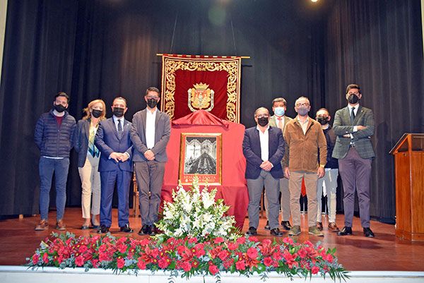 La imagen del cartel de Semana Santa 2022 de Alcalá del Río está dedicada a la Hermandad de la Vera-cruz Ilipense - 5, Foto 5