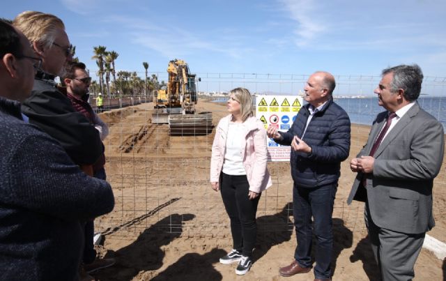 Invierten 730.627 euros en la recuperación ambiental de las zonas de baño de las playas del Mar Menor - 2, Foto 2