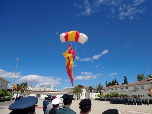 El Alcalde asiste a la clausura y entrega de trofeos del 49 Campeonato de España de Paracaidismo Militar - 2, Foto 2