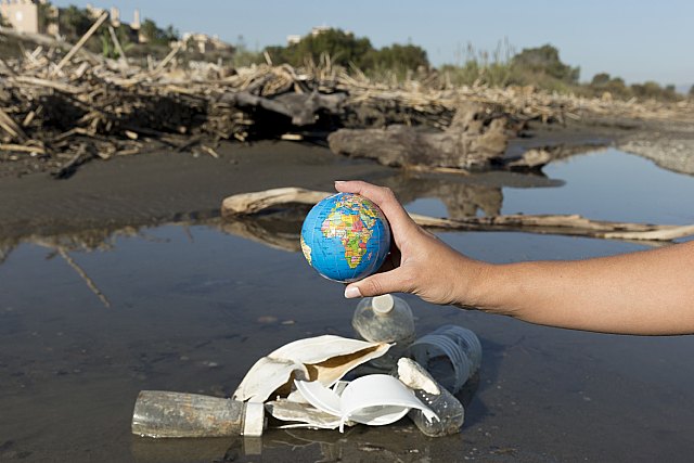 El acceso al agua potable se vuelve cada vez más difícil: ¿cómo abordar esta crisis global? - 1, Foto 1