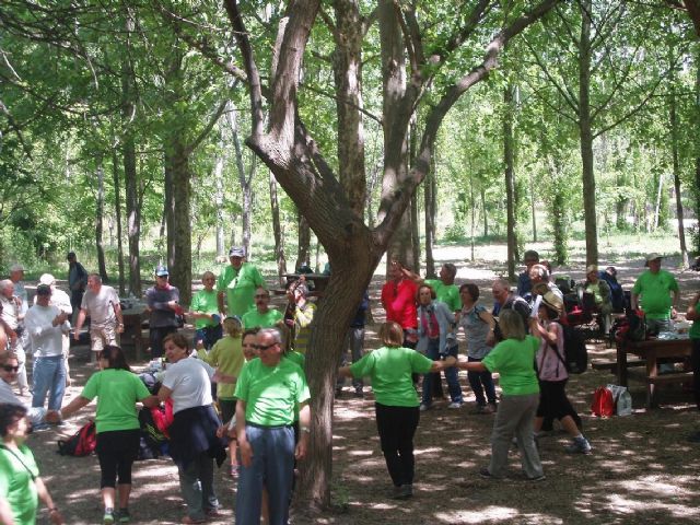 El grupo de senderismo de mayores de Servicios Sociales visita las Fuentes del Marqués y dos museos de Cartagena - 2, Foto 2