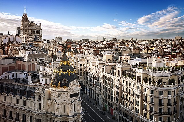 Acceso a la vivienda, emancipación juvenil y falta de obra nueva: las asignaturas pendientes de los gobiernos de Madrid y Barcelona - 1, Foto 1