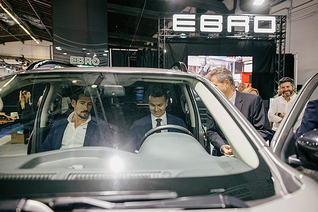 EBRO, protagonista en la inauguración del Automobile Barcelona - 1, Foto 1