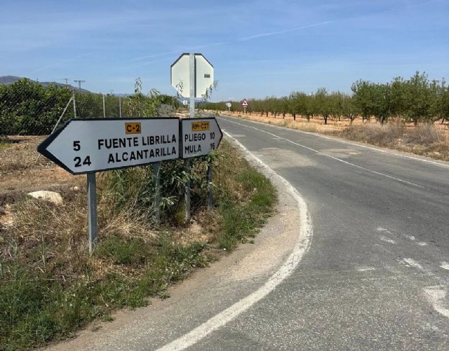 El alcalde de Mula y concejales asisten al acto de presentación de arreglos en la carretera RM-515 - 1, Foto 1