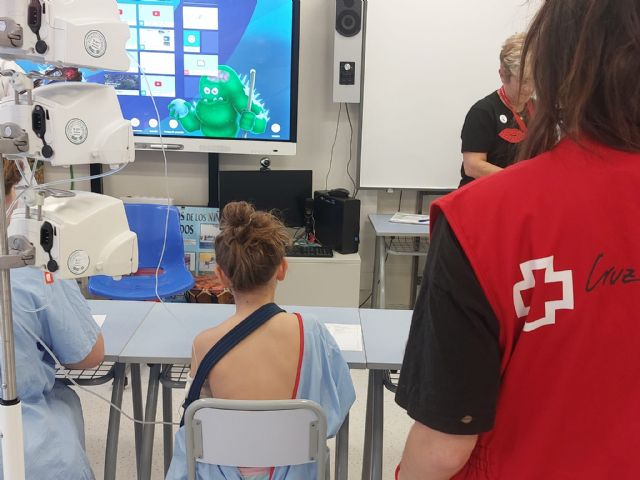 Cruz Roja Juventud y el apoyo integral a 1.210 niños y niñas y familiares hospitalizados en la Región de Murcia - 2, Foto 2