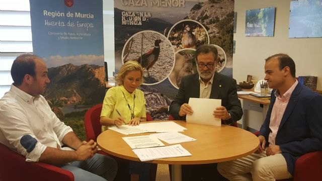 Agricultura y la Federación de Caza firman un convenio para el aprovechamiento cinegético y la conservación de montes públicos - 1, Foto 1