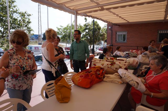 La Asociación Amigas de Torreciega reunió a un centenar de mujeres en su III Encuentro de Bolillo - 3, Foto 3