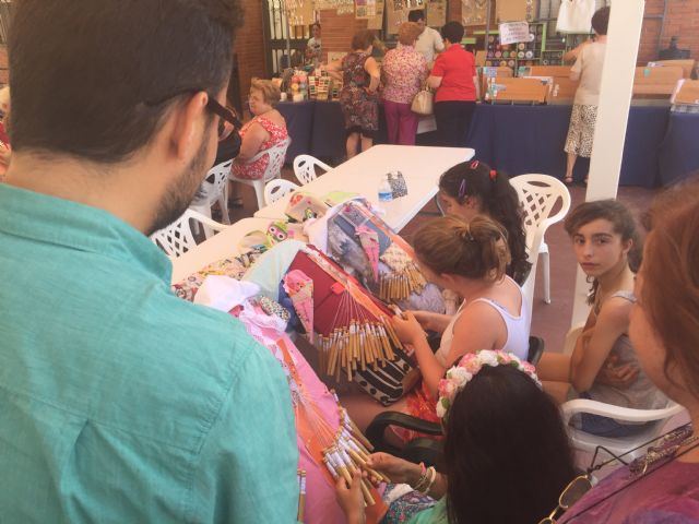 La Asociación Amigas de Torreciega reunió a un centenar de mujeres en su III Encuentro de Bolillo - 5, Foto 5