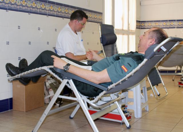 La Guardia Civil colabora altruistamente en la campaña de donación de sangre 2017 en Murcia - 1, Foto 1