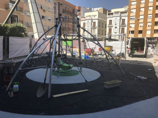 La Plaza de Europa ofrece una novedosa zona de juegos infantiles - 1, Foto 1