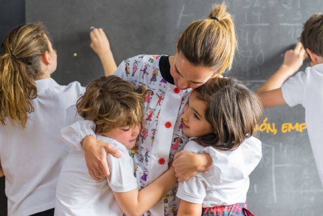 Los padres murcianos destinarán una media de 3,75 euros a los regalos de los profesores este fin de curso - 1, Foto 1