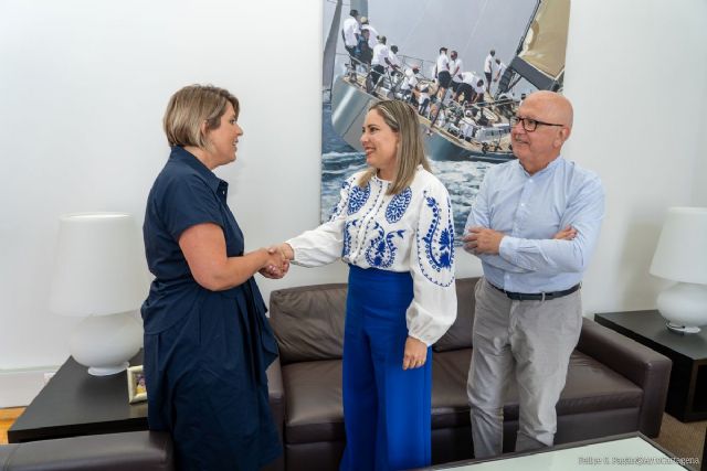 Visita institucional de la nueva cónsul de Ecuador, Aisha Moncayo Raat - 1, Foto 1