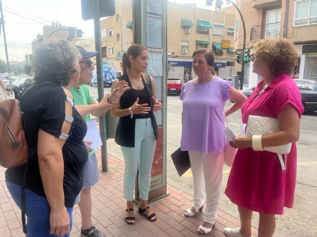 Fructuoso: Los vecinos y vecinas de Murcia sufren la masificación y las altas temperaturas en los autobuses, mientras el PP de Ballesta mira y no hace nada - 1, Foto 1