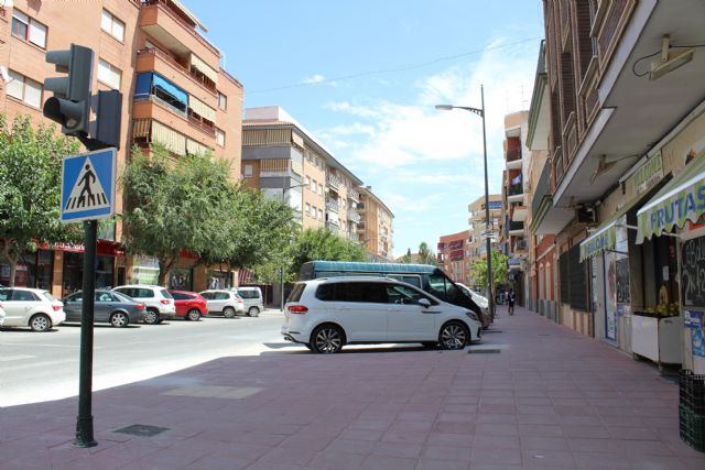 Finaliza la primera fase de renovación de aceras y aparcamiento de la acera sur de avenida de Levante - 3, Foto 3