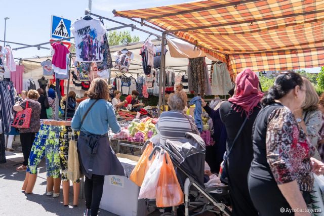 Los Dolores, La Aljorra, La Azohía, Los Urrutias y La Palma abren sus mercadillos este jueves festivo - 1, Foto 1