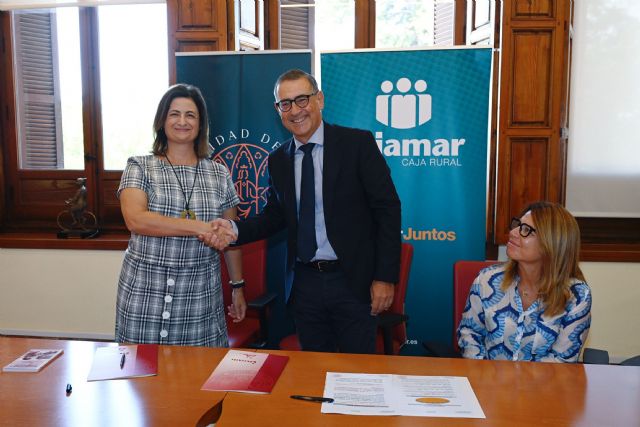 La UMU y Cajamar renuevan su colaboración para fomentar el empleo del alumnado - 1, Foto 1