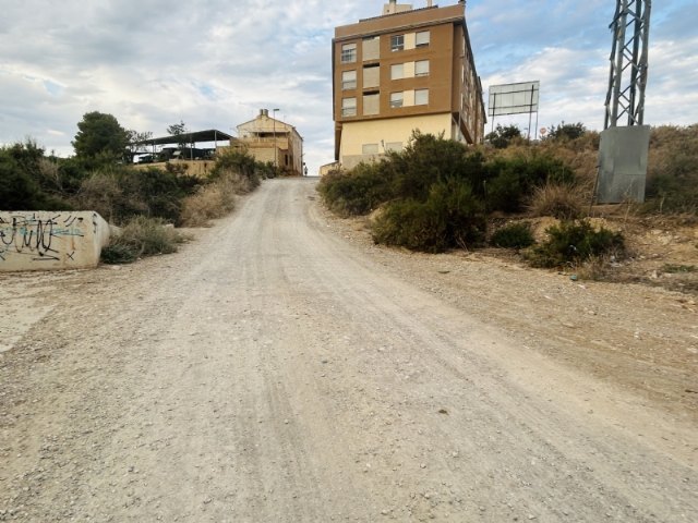 Pavimentarán la parte del Camino de Las Cabezuelas que comunica la avenida Juan Carlos I con el barrio de la Era Alta, a través de la calle Rosa, Foto 1