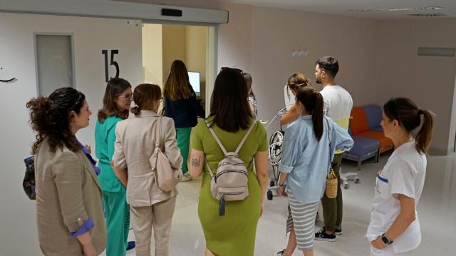 Más de 500 embarazadas han visitado el Hospital Maternal de la Arrixaca parar conocer el circuito que realizarán para dar a luz Más de 500 embarazadas han visitado el Hospital Maternal de la Arrixaca parar conocer el circuito que realizarán para dar a luz
