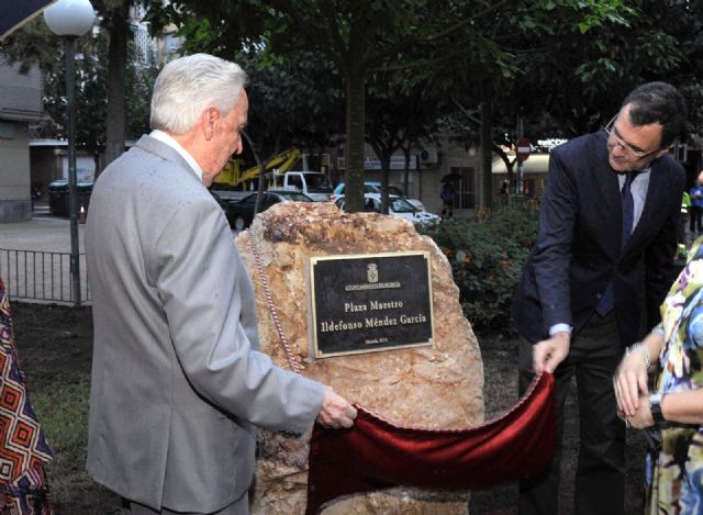 El barrio de San Antolín rinde homenaje a uno de sus vecinos, Ildefonso Méndez - 1, Foto 1