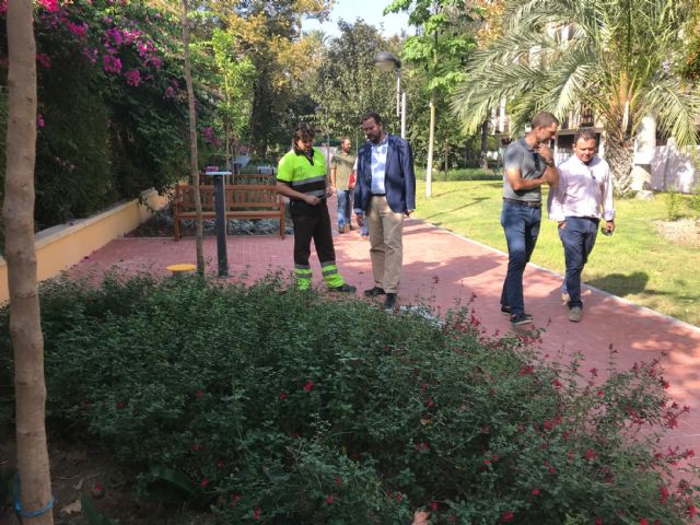 Un nuevo sendero peatonal une el jardín del Salitre y el huerto López-Ferrer - 1, Foto 1