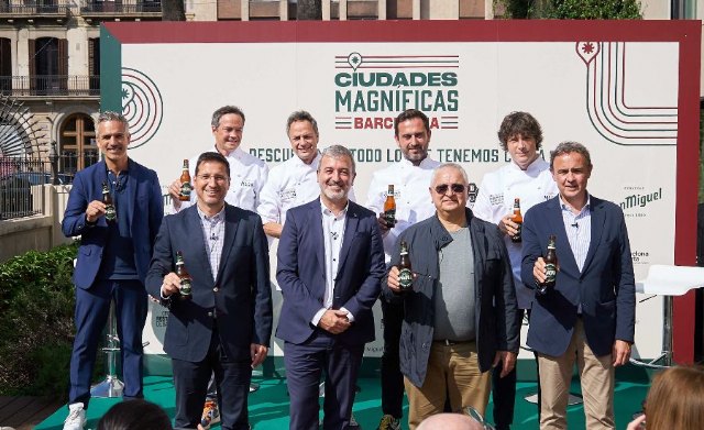 Arriba, los chefs Sergio y Javier Torres, Joaquín López, Jordi Cruz. Abajo, Oscar Latorre, Jaume Collboni, Pere Chías y Gabriel Jené. , Foto 1