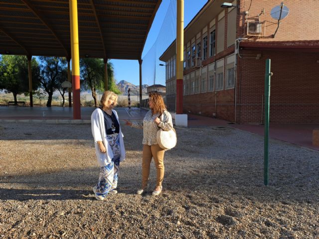 La concejala de Igualdad y Violencia de Género de Molina de Segura visita el taller Educando en Igualdad en el CEIP Campo de Molina - 1, Foto 1