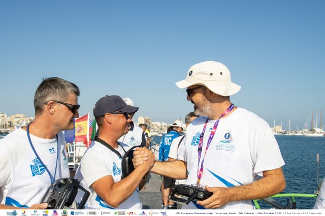 Torrevieja corona al croata Zvonko Jelacic como nuevo campeón de Europa IOM - 1, Foto 1