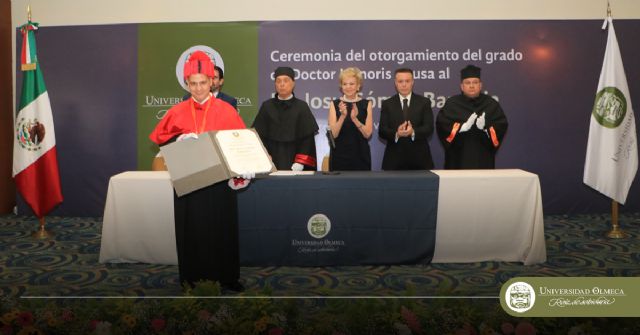 El empresario, escritor y activista español Josu Gómez Barrutia recibe el Doctor Honoris Causa de la Universidad Olmeca - 2, Foto 2