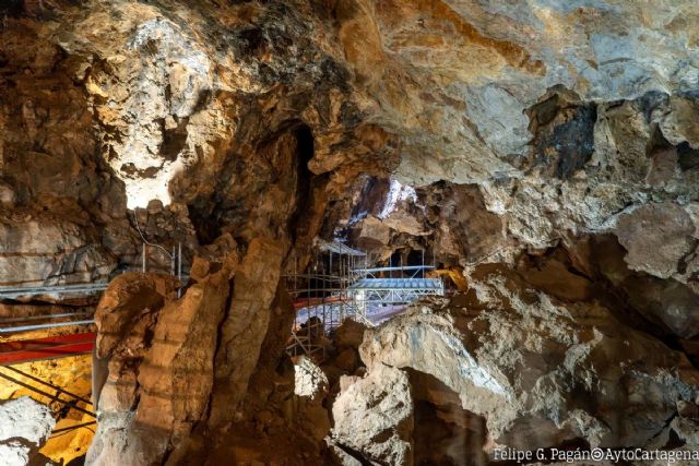 El Ayuntamiento trabajará con el Instituto de Paleoecología Humana y Evolución Social de Tarragona en la puesta en valor de Cueva Victoria - 1, Foto 1