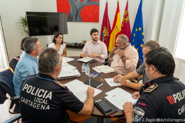 Policía Local, Educación y FAMPA trabajan para mejorar la seguridad en los accesos a los colegios - 1, Foto 1