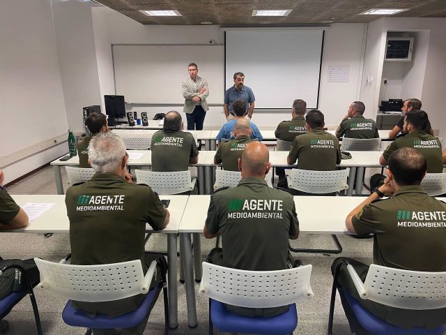 Los Agentes Medioambientales de la Región de Murcia se forman sobre técnicas de defensa verbal e intervención en el ámbito forestal - 1, Foto 1