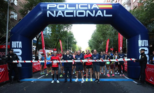 5.000 corredores participan en Madrid en la carrera del Bicentenario de la Policía Nacional - 1, Foto 1