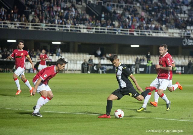 El Efese se lleva el derbi - 1, Foto 1