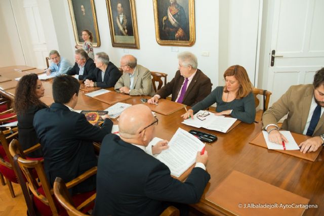 La Mesa sobre la Viabilidad de la Provincia acuerda trabajar en el borrador de un documento unico para la proxima reunion - 1, Foto 1