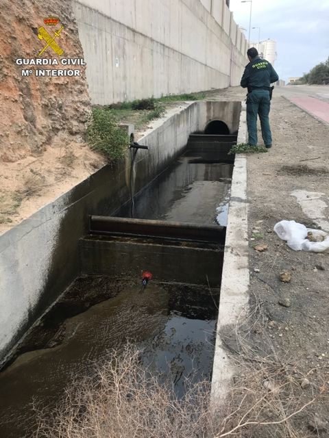 La Guardia Civil investiga a más de 70 personas por delitos vinculados a la contaminación marina - 2, Foto 2