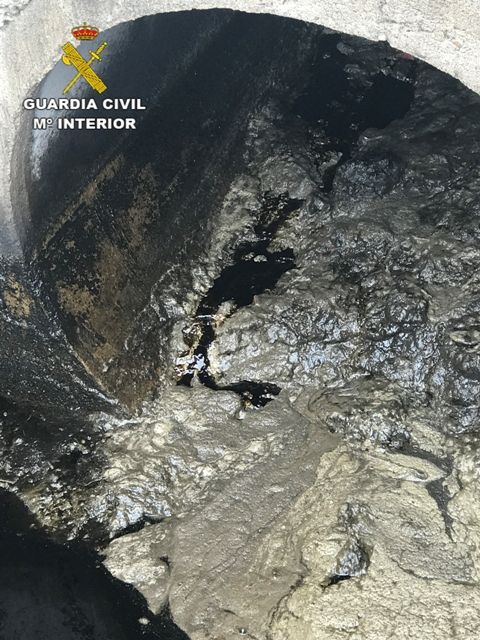 La Guardia Civil investiga a más de 70 personas por delitos vinculados a la contaminación marina - 4, Foto 4