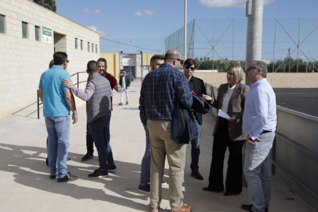 La alcaldesa visita a las obras del Plan césped en La Aljorra - 1, Foto 1