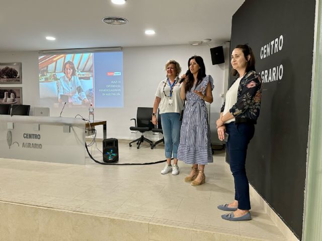 Fuente Álamo promueve el bienestar y la autoestima de los mayores con un aula de experiencias - 1, Foto 1